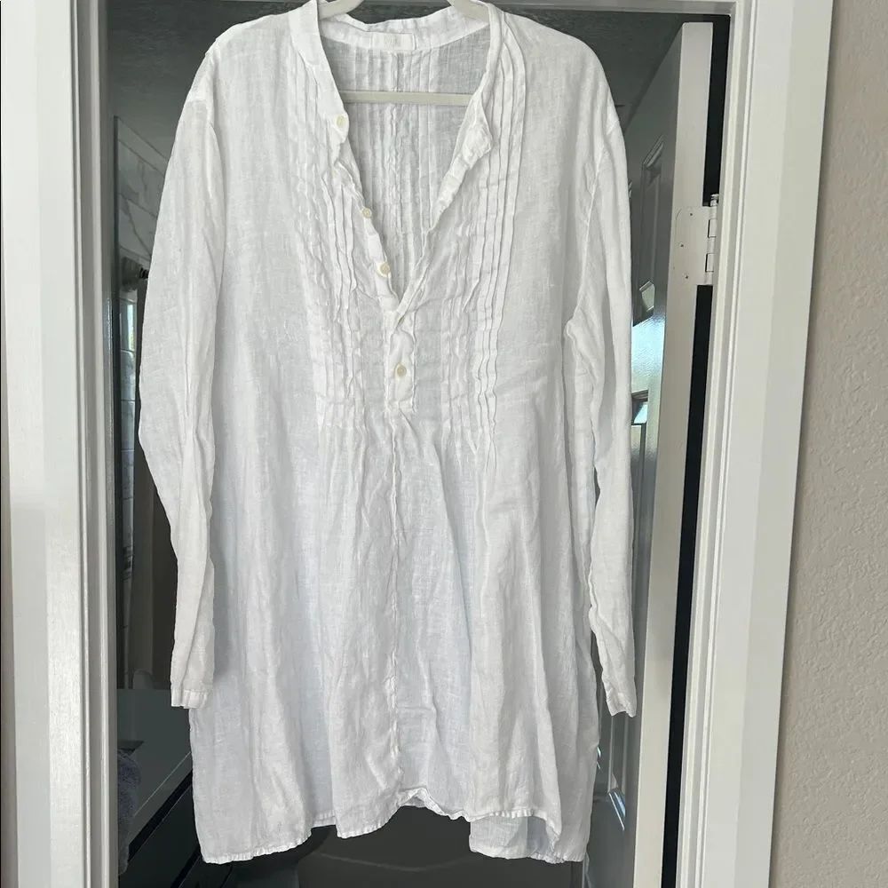 White Button-Up Tunic Top